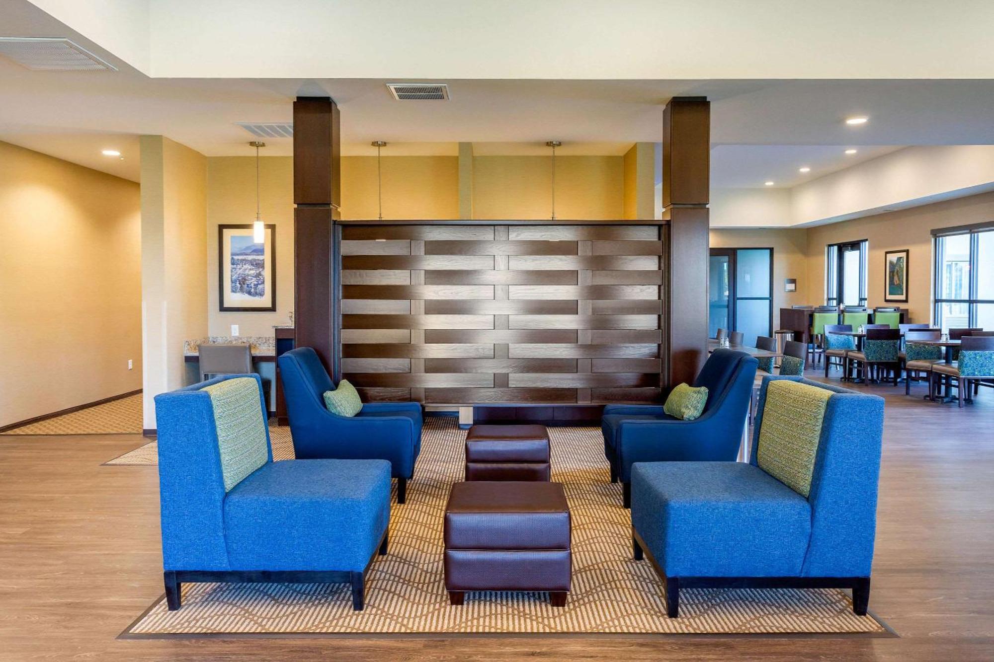 Comfort Suites Burlington Near I-5 Eksteriør bilde